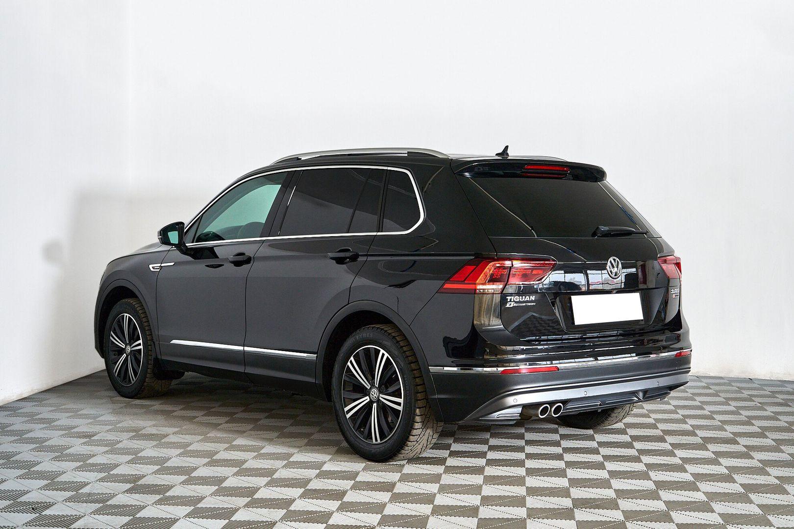 Volkswagen Tiguan 2018, черный