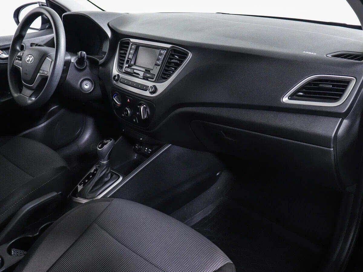Hyundai Solaris 2019, черный