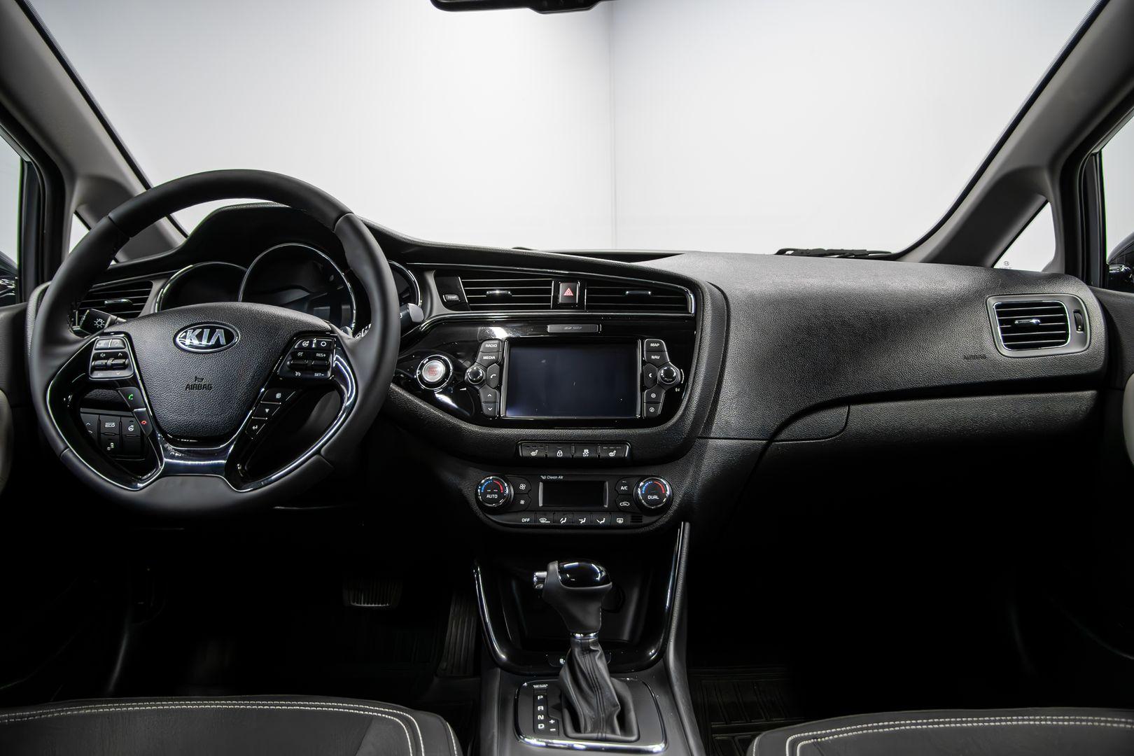 Kia Ceed 2017, серый