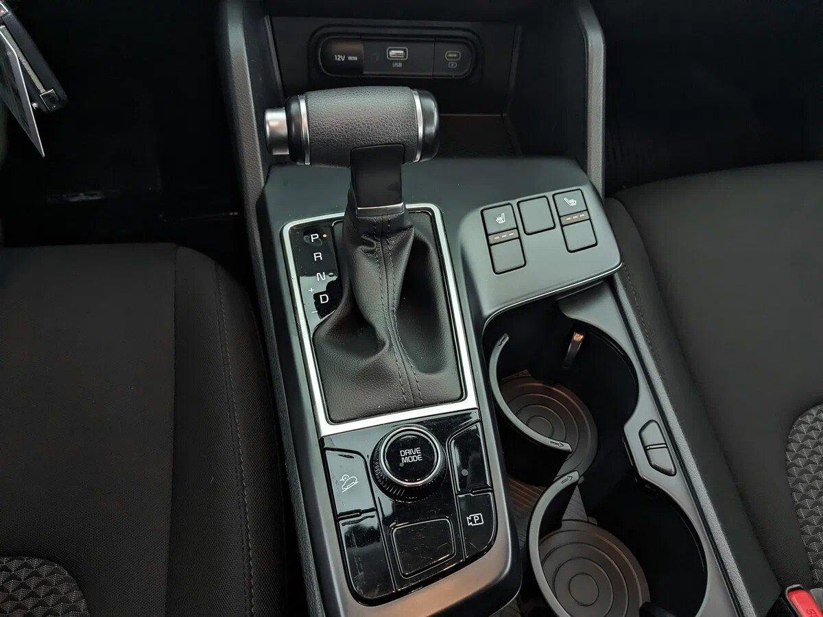 Kia Sportage 2022, черный