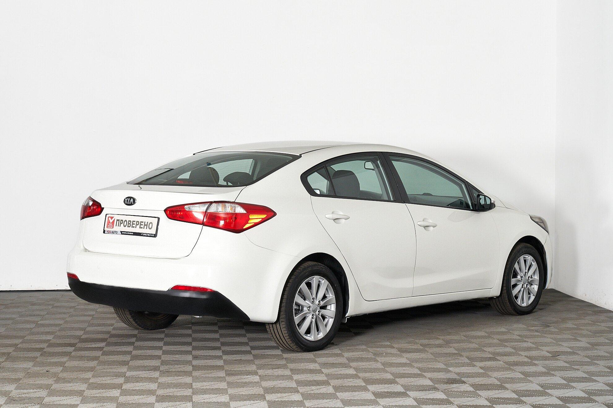 Kia Cerato 2013, белый