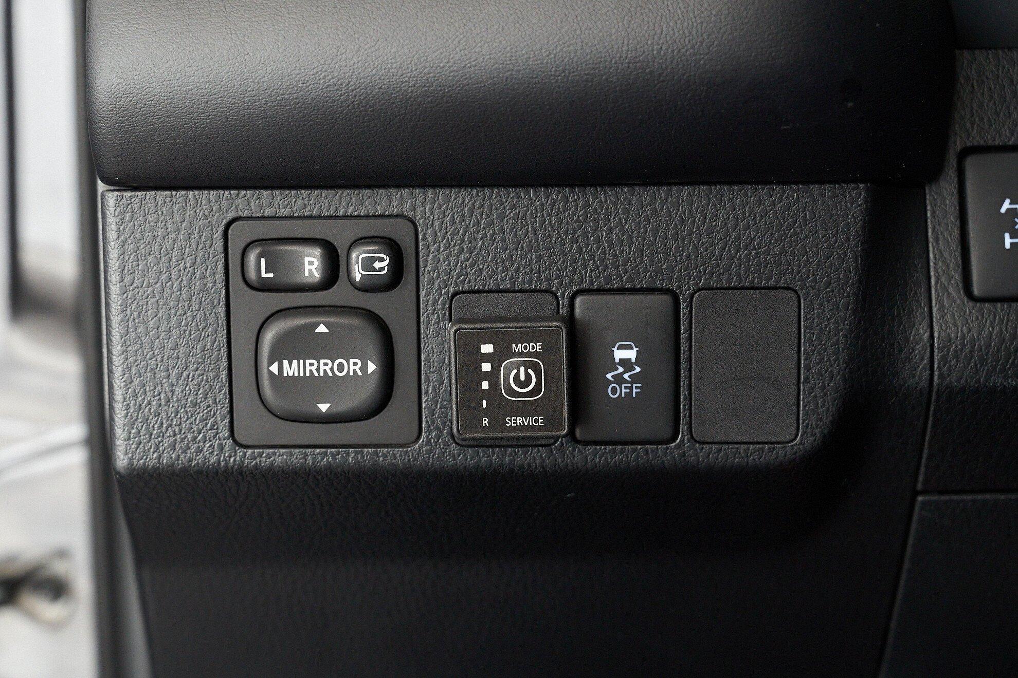 Toyota RAV4 2013, серый