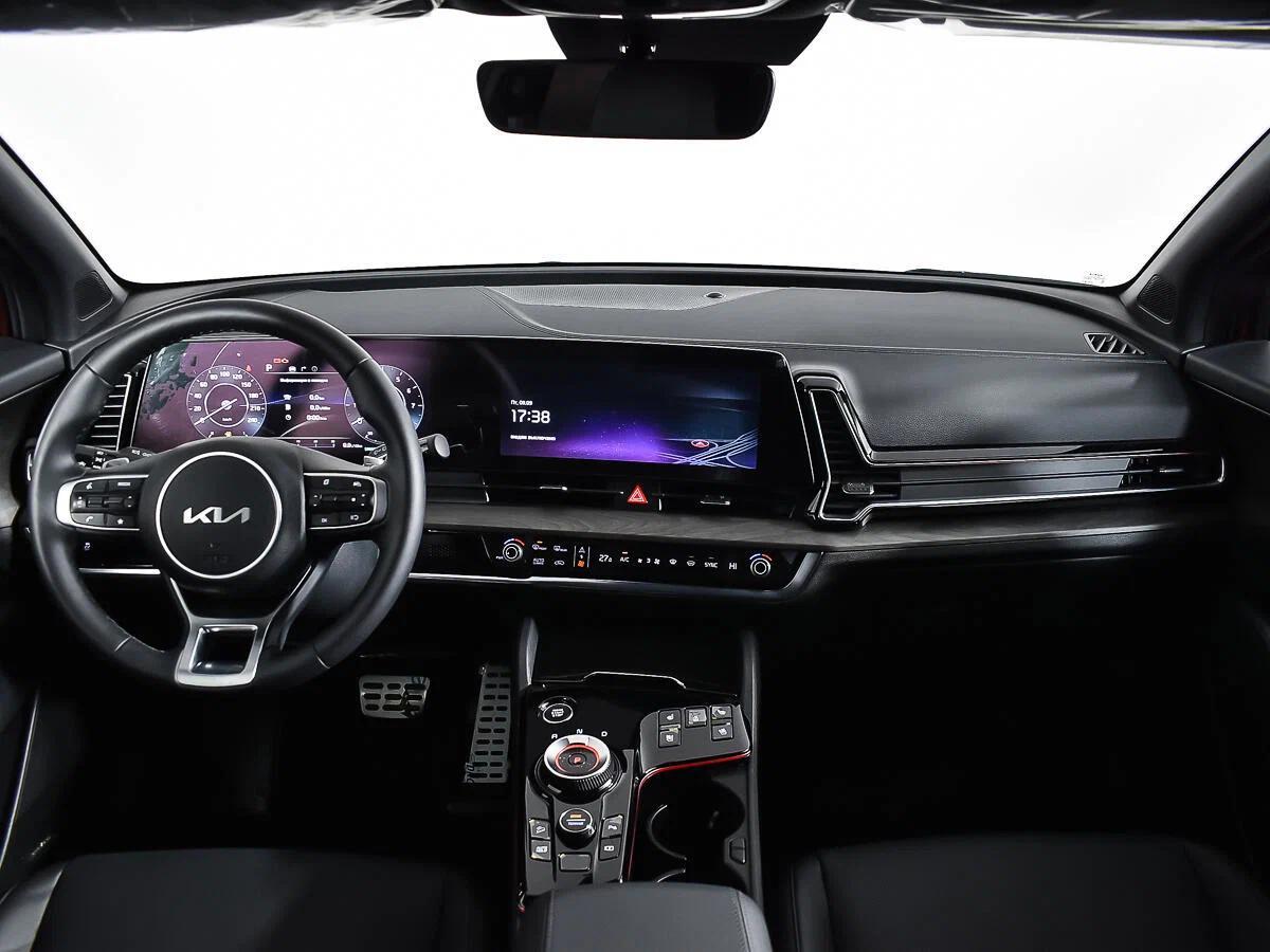 Kia Sportage 2023, красный