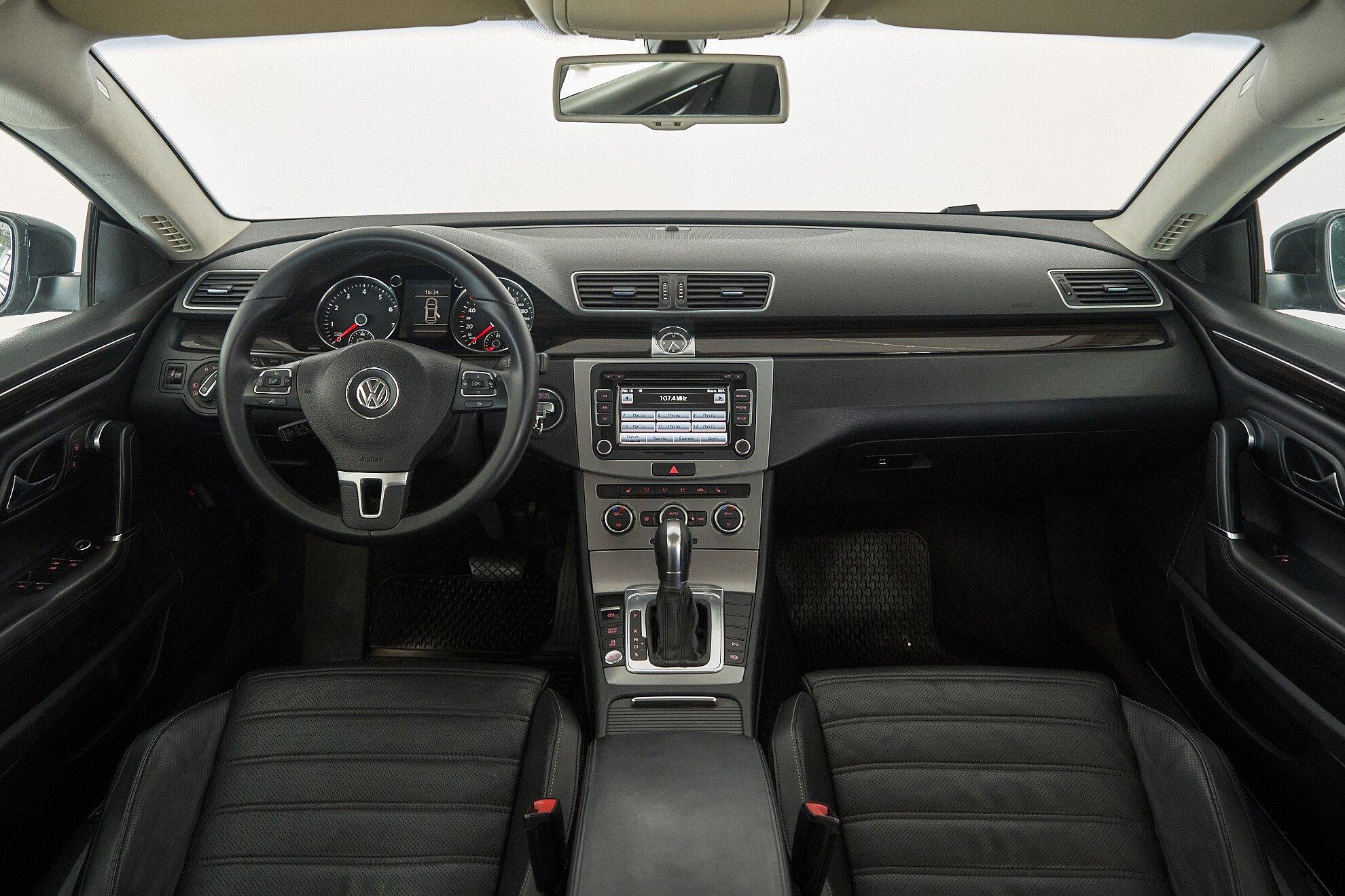 Volkswagen Passat CC 2012, черный