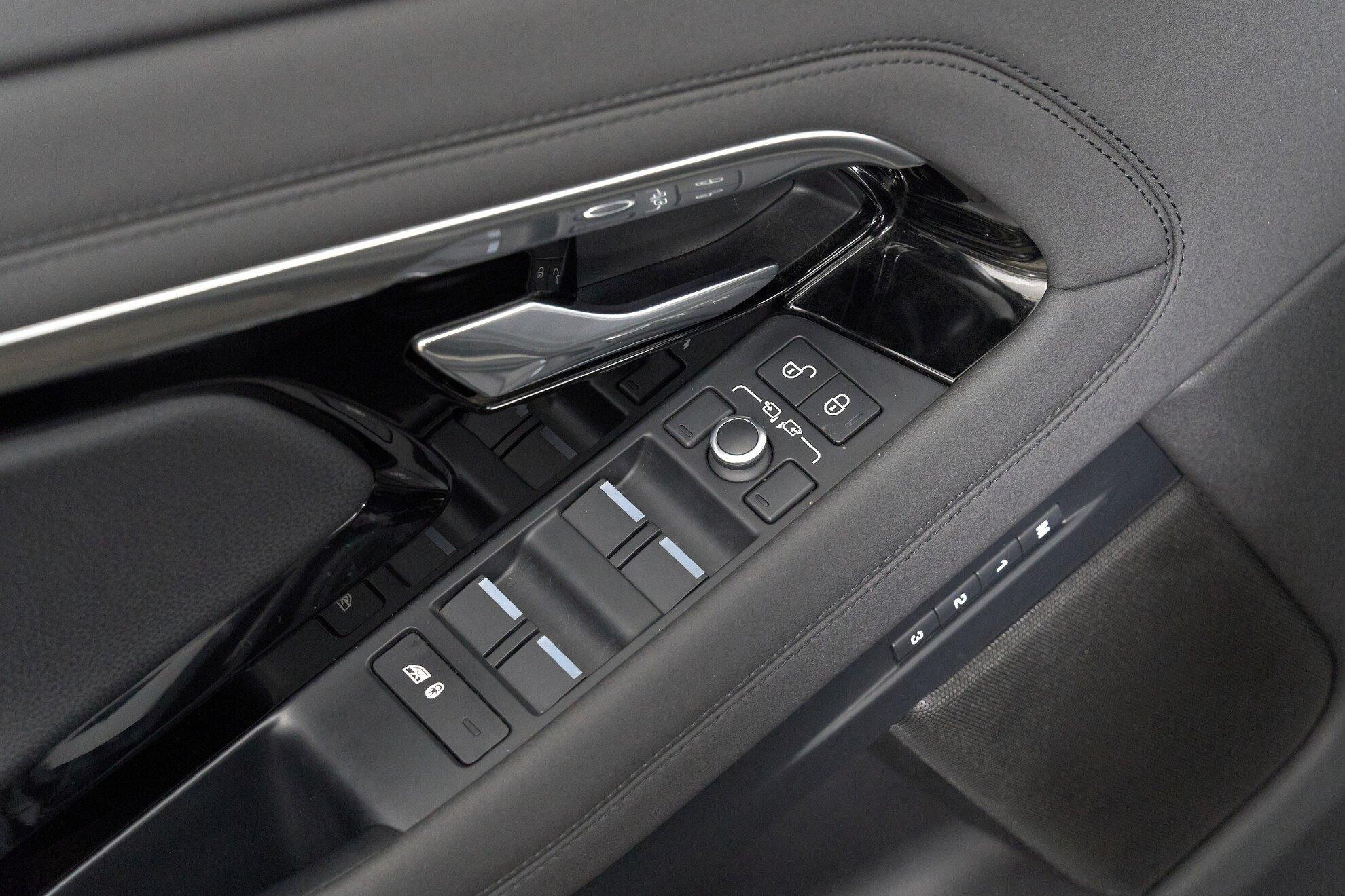Land Rover Range Rover Evoque 2019, черный