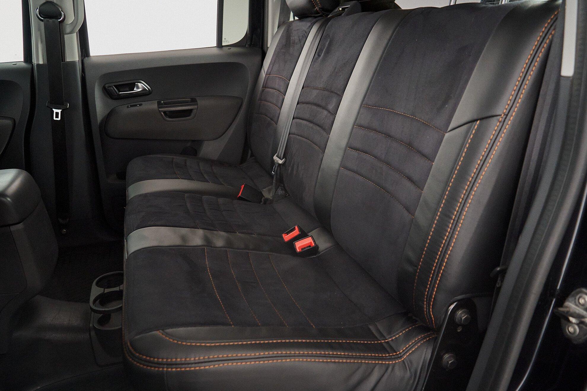 Volkswagen Amarok 2011, черный