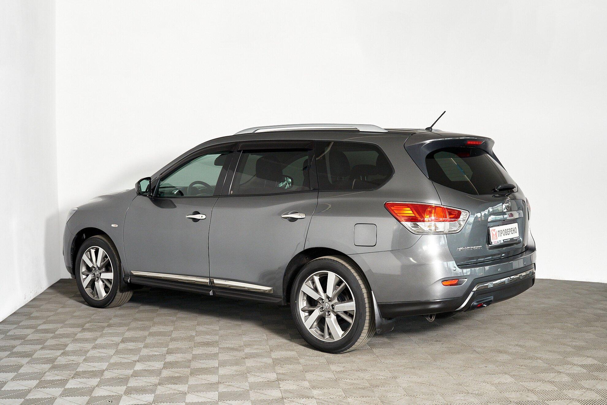 Nissan Pathfinder 2014, серый