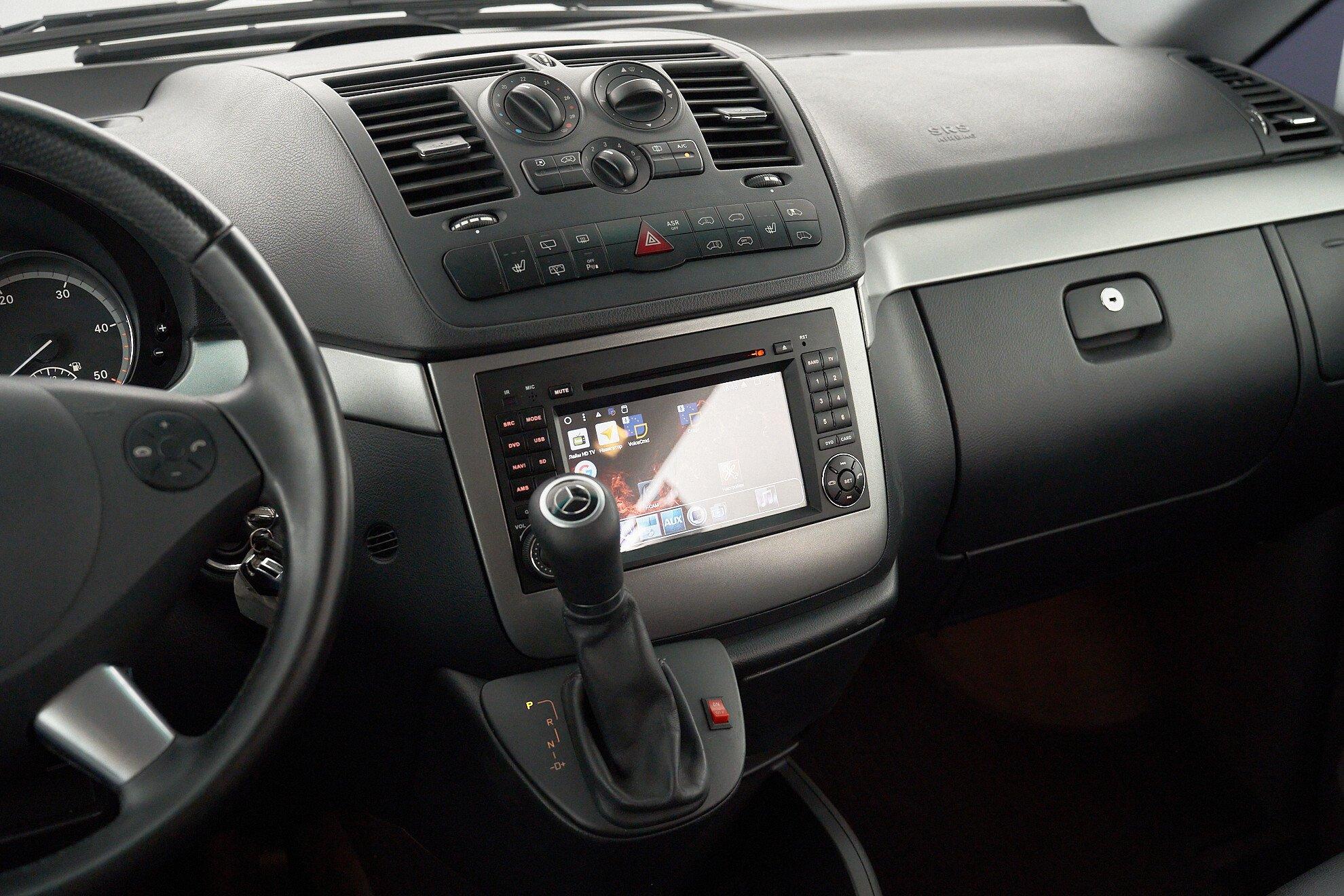 Mercedes-Benz Viano 2012, черный