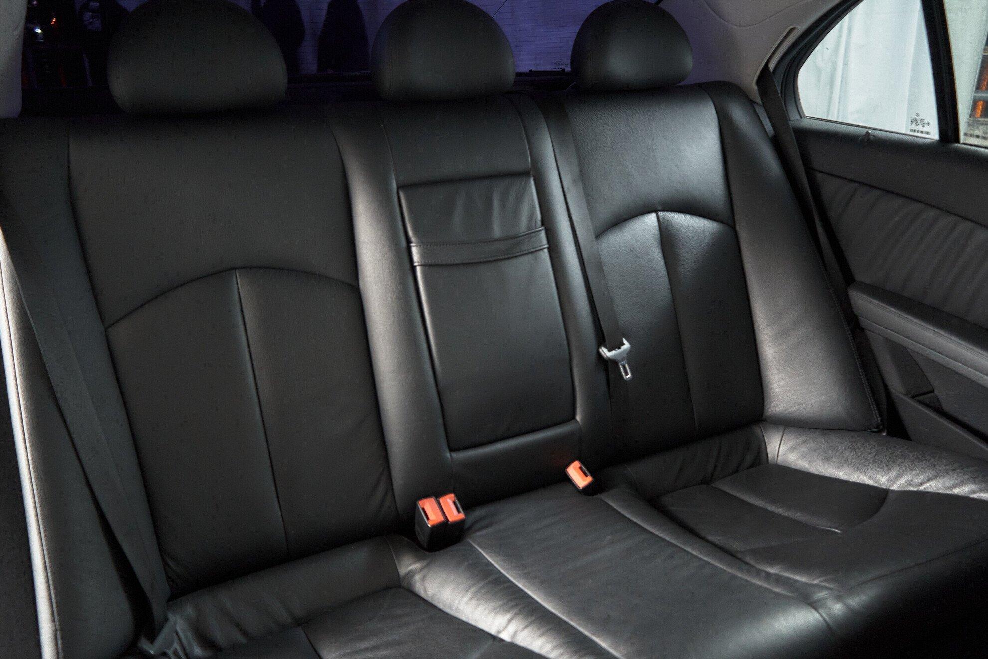 Mercedes-Benz E-Класс 2008, черный
