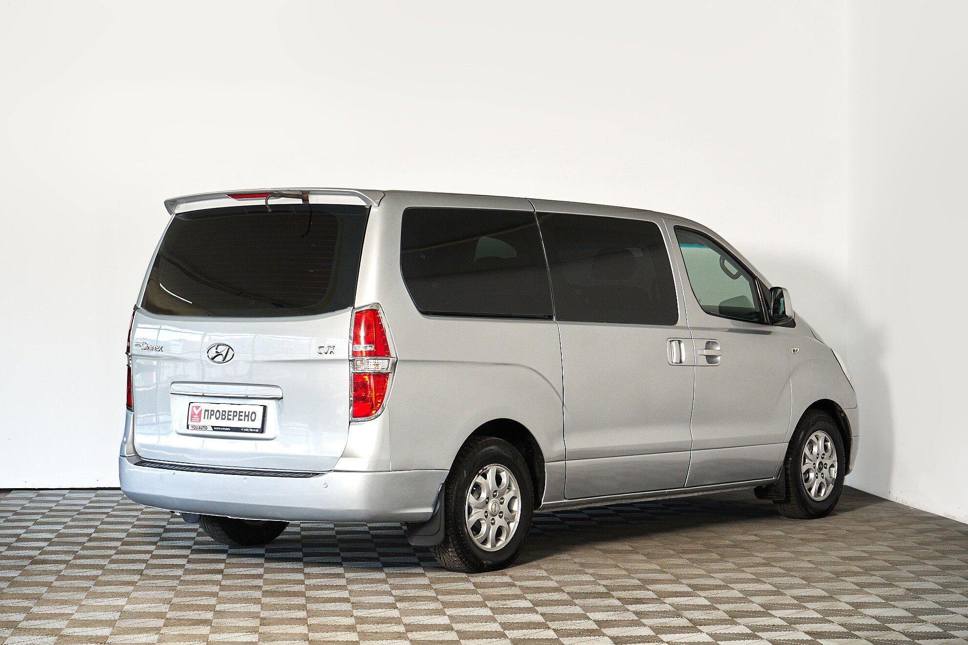 Hyundai Grand Starex 2008, серебряный