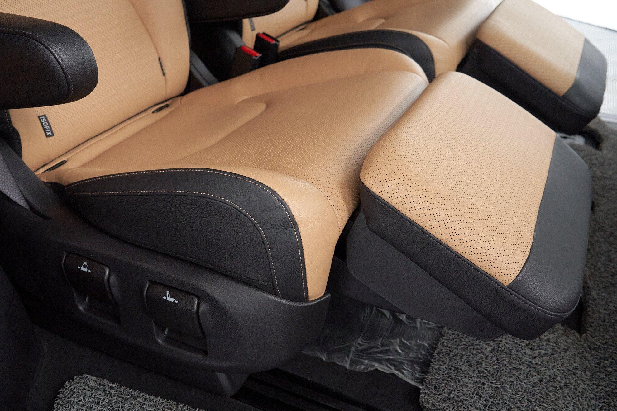 Kia Carnival 2022, черный