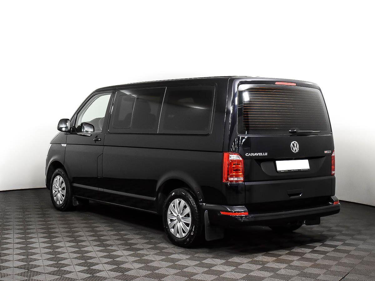 Volkswagen Caravelle 2016, черный