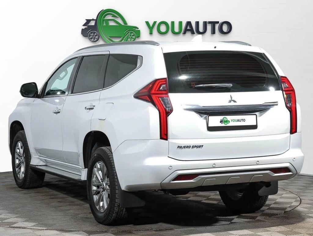 Mitsubishi Pajero Sport 2020, белый