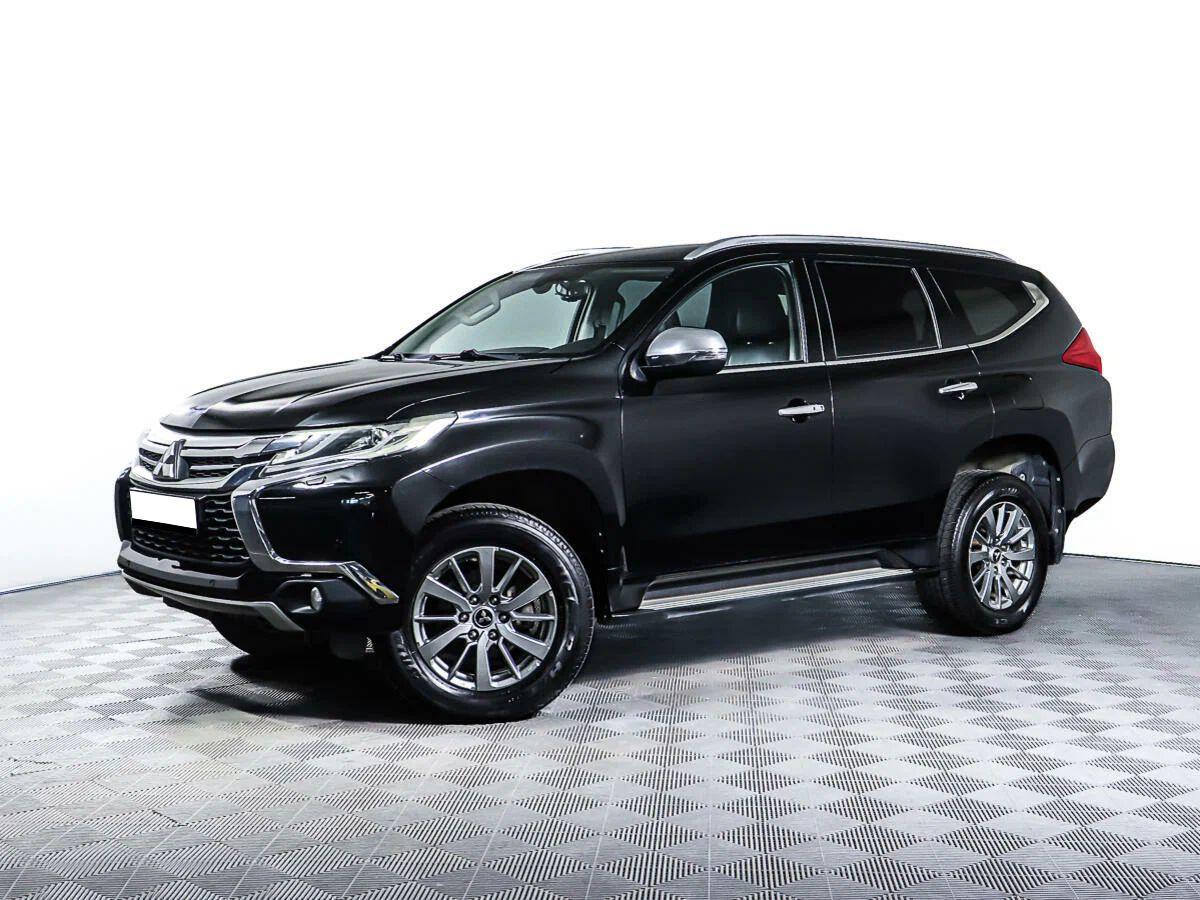 Mitsubishi Pajero Sport 2018, черный