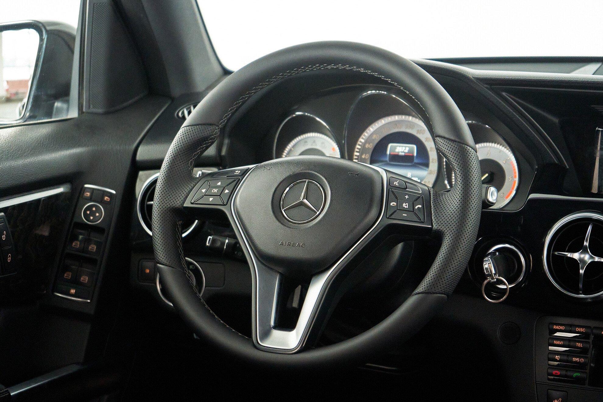 Mercedes-Benz GLK-Класс 2013, черный