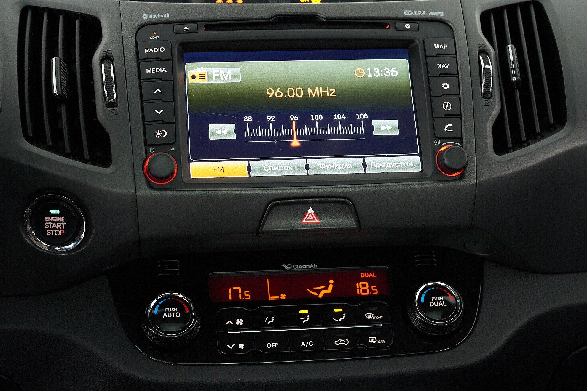 Kia Sportage 2011, серебряный