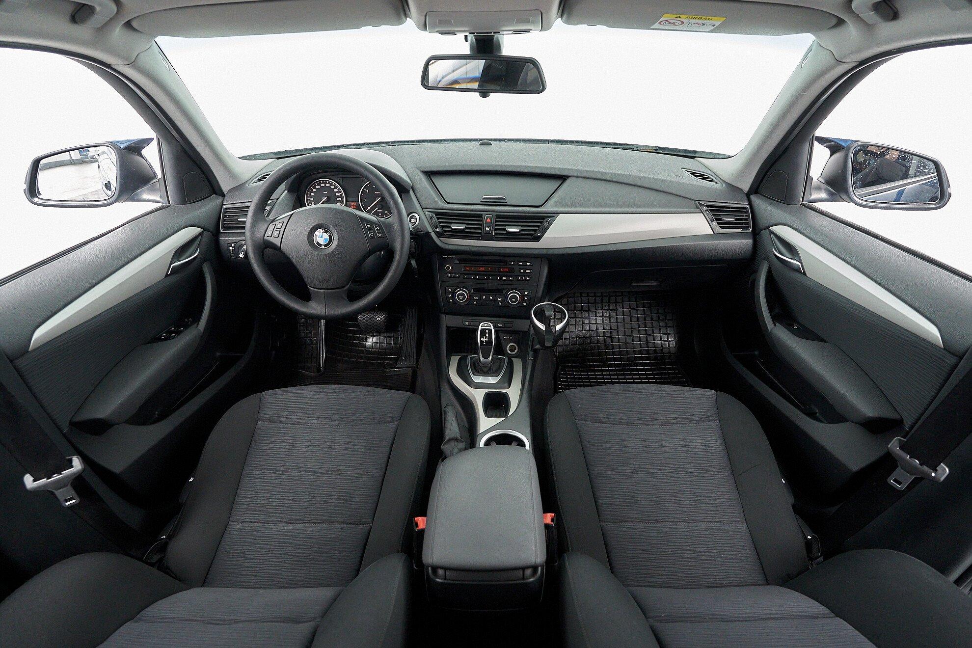 BMW X1 2014, синий
