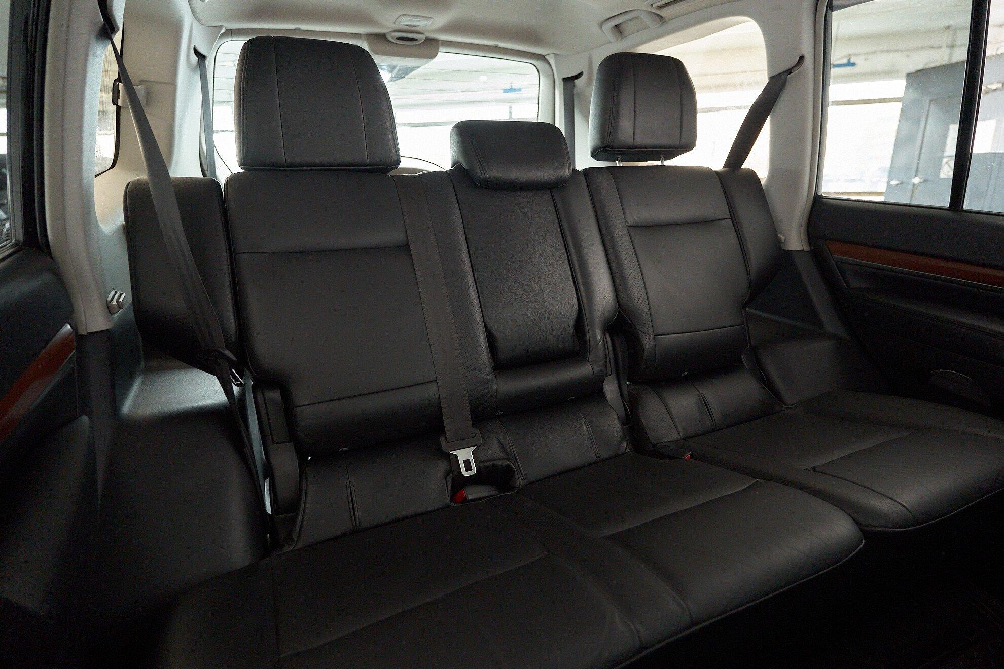 Mitsubishi Pajero 2008, белый
