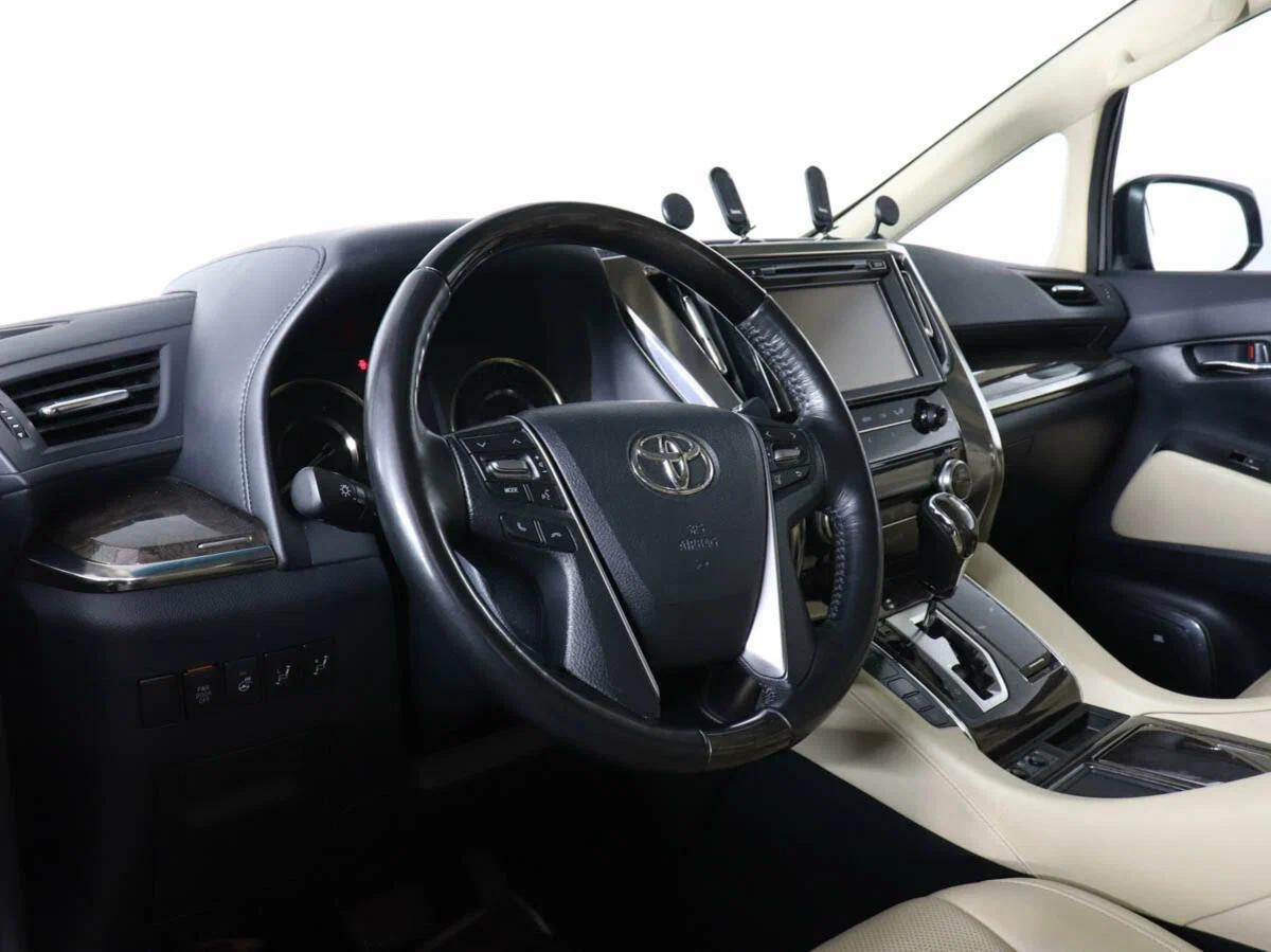 Toyota Alphard 2020, черный