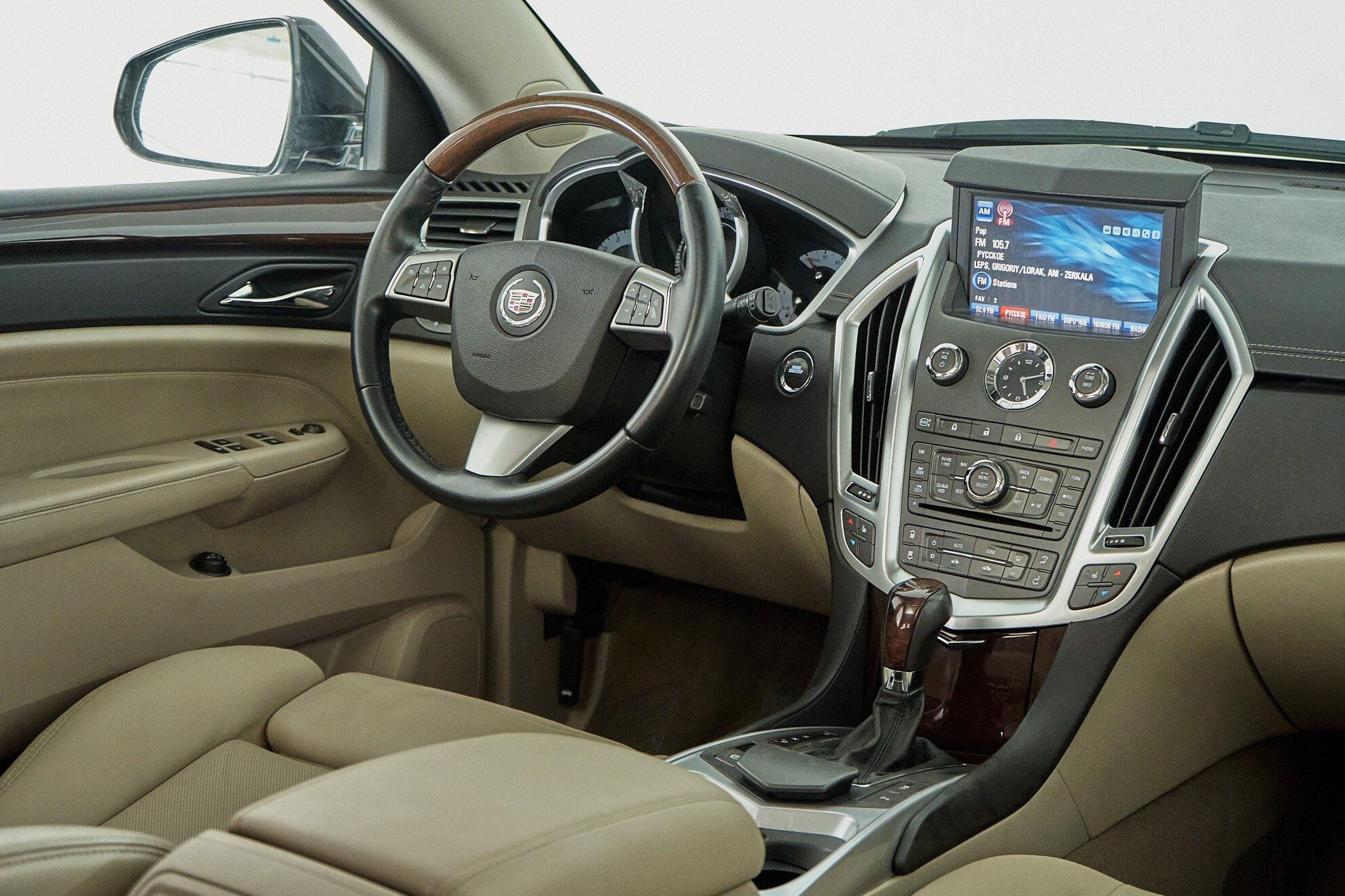 Cadillac SRX 2010, черный