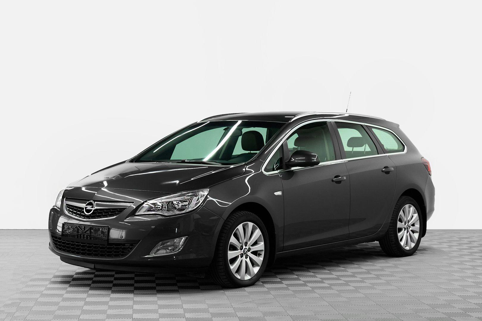 Opel Astra 2012, серый
