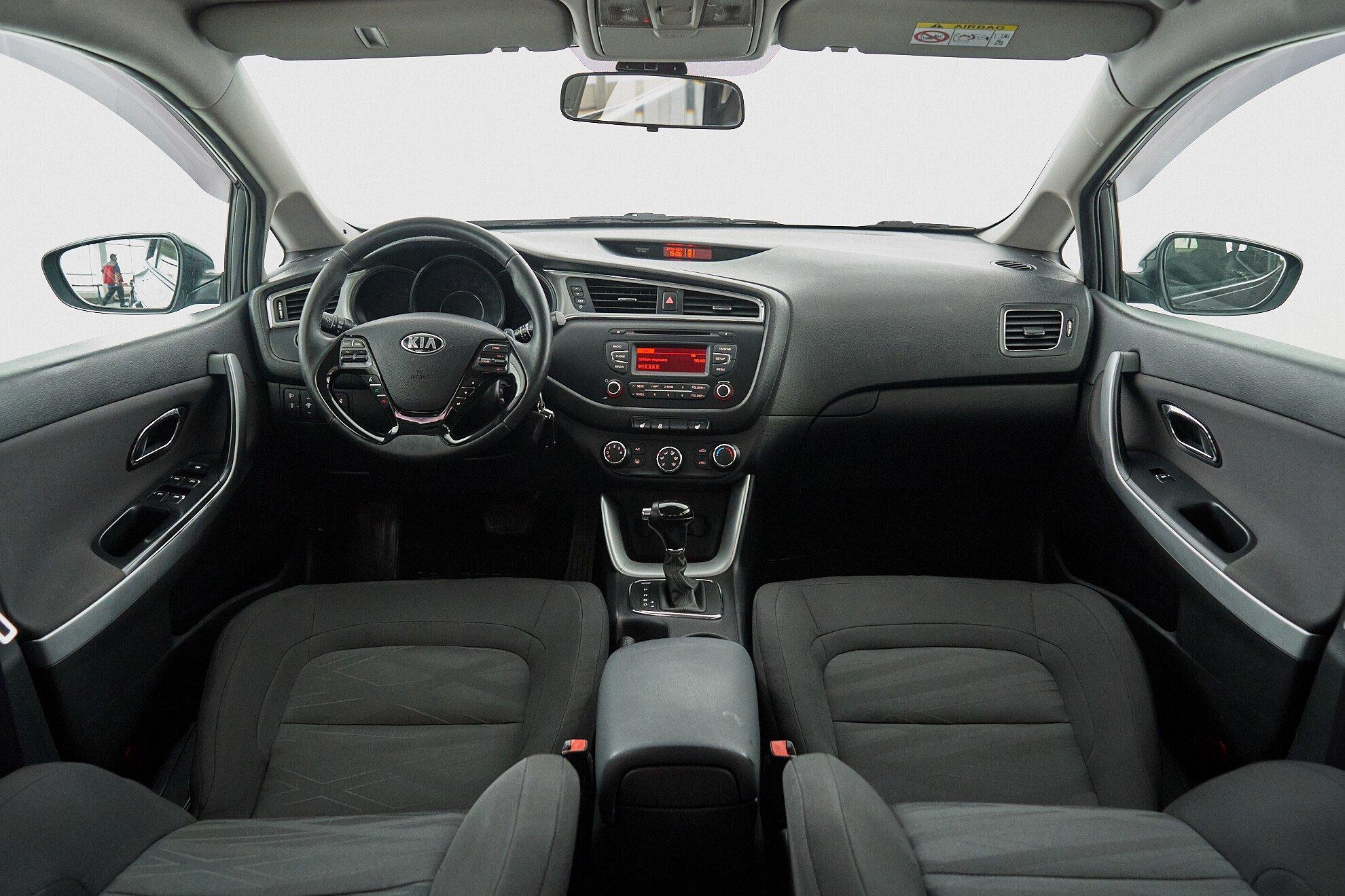 Kia Ceed 2015, серый