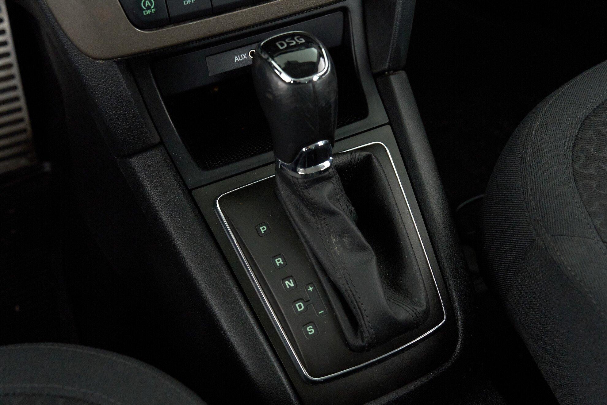 Skoda Yeti 2016, серый