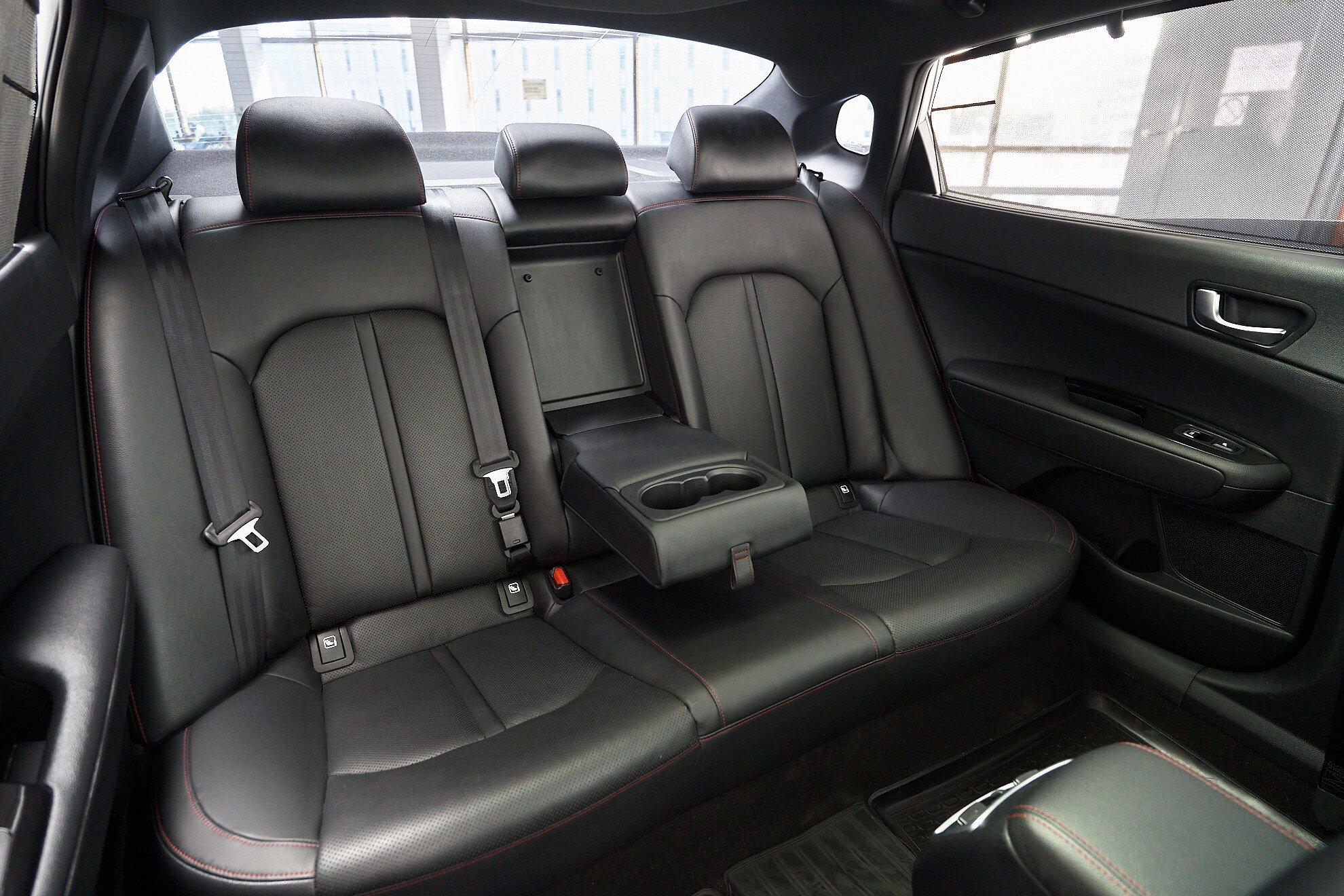 Kia Optima 2016, серебряный