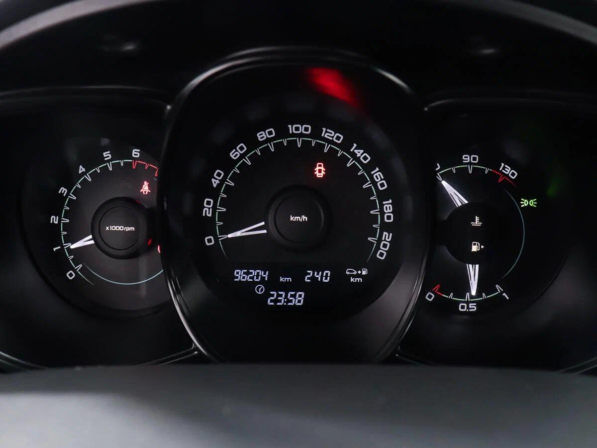 LADA (ВАЗ) Vesta 2017, коричневый