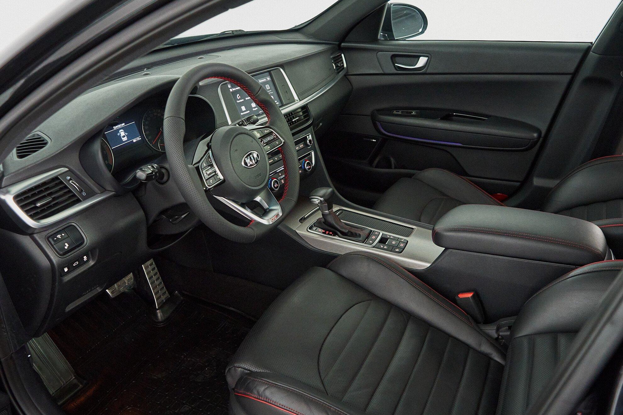Kia Optima 2019, черный