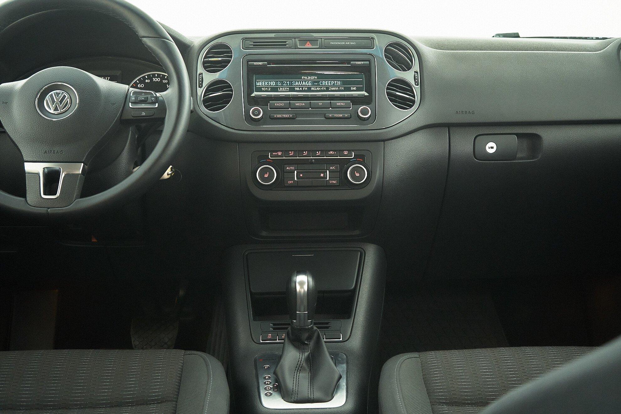 Volkswagen Tiguan 2014, белый