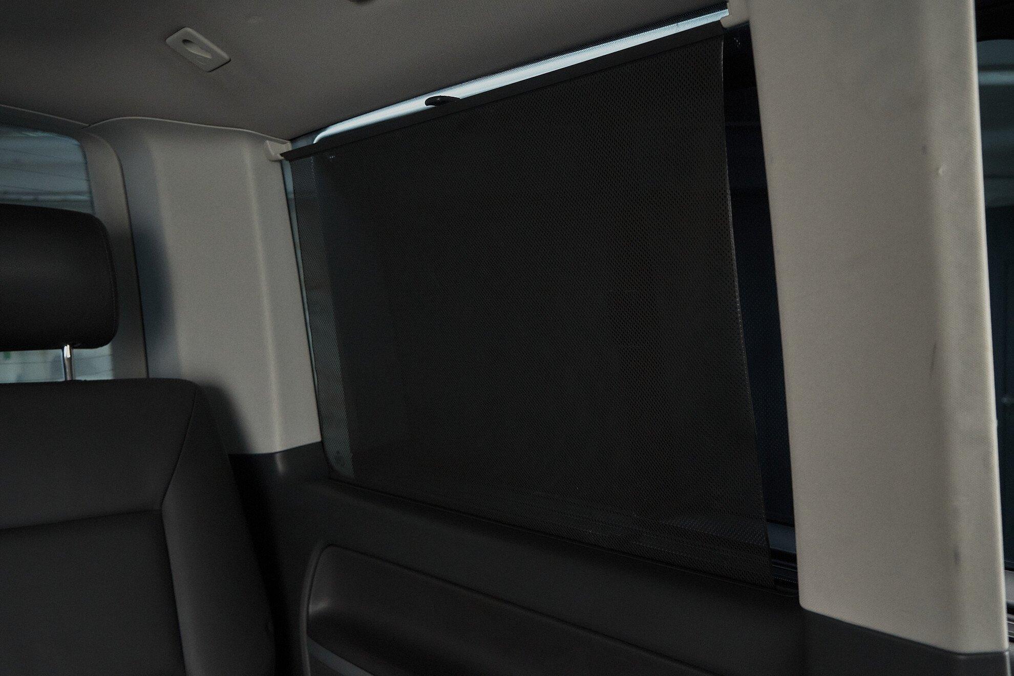Volkswagen Multivan 2013, черный