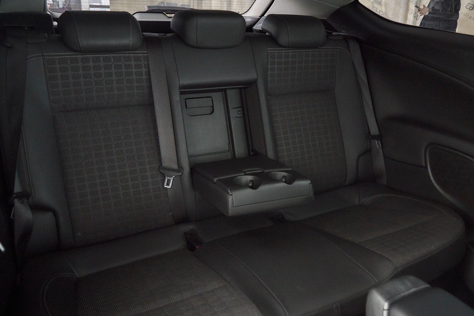 Opel Astra 2013, серый