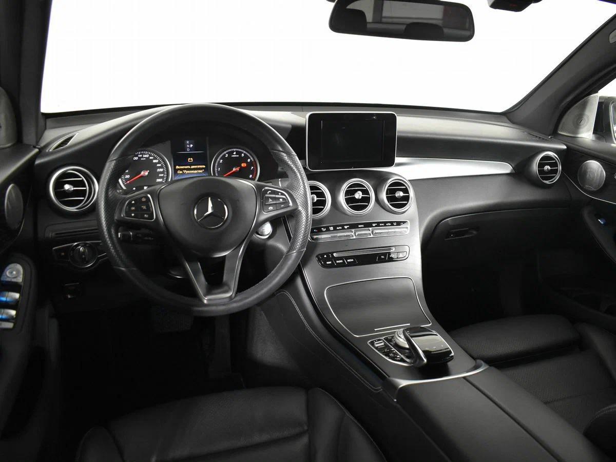 Mercedes-Benz GLC Coupe 2019, белый