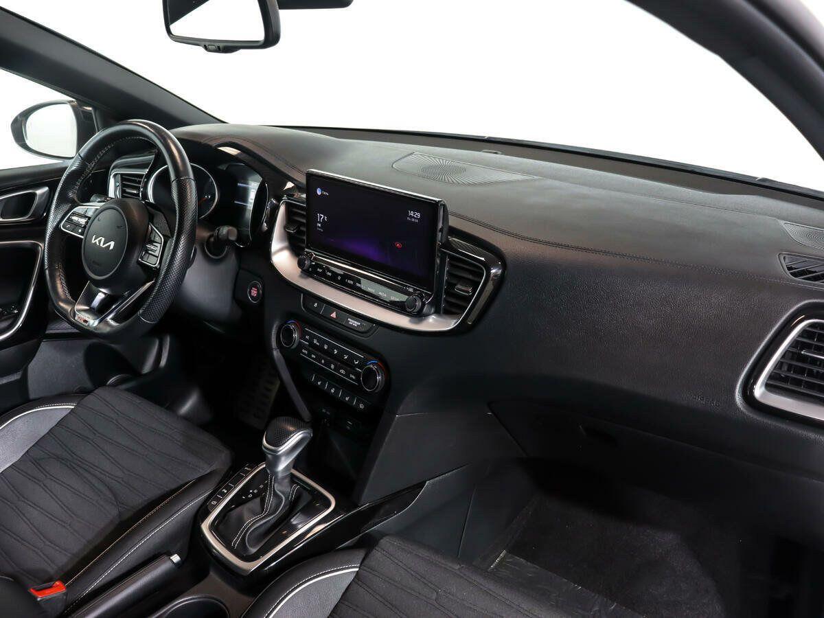 Kia Ceed 2023, белый