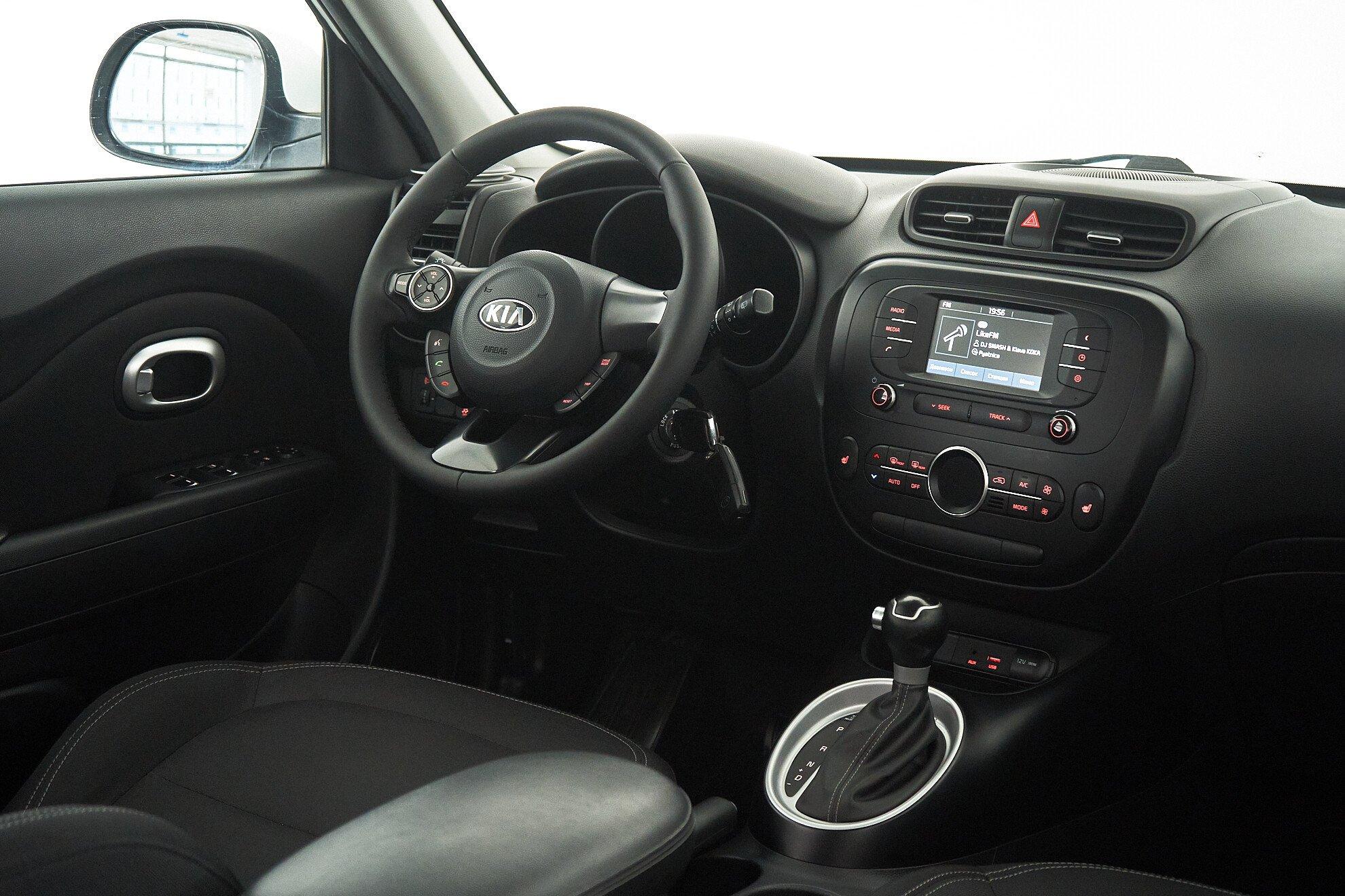 Kia Soul 2018, белый