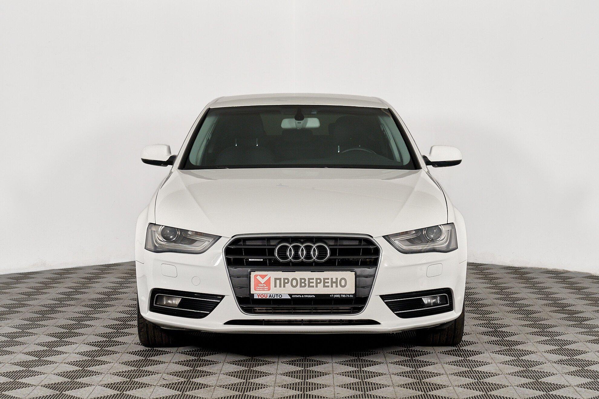 Audi A4 2012, белый