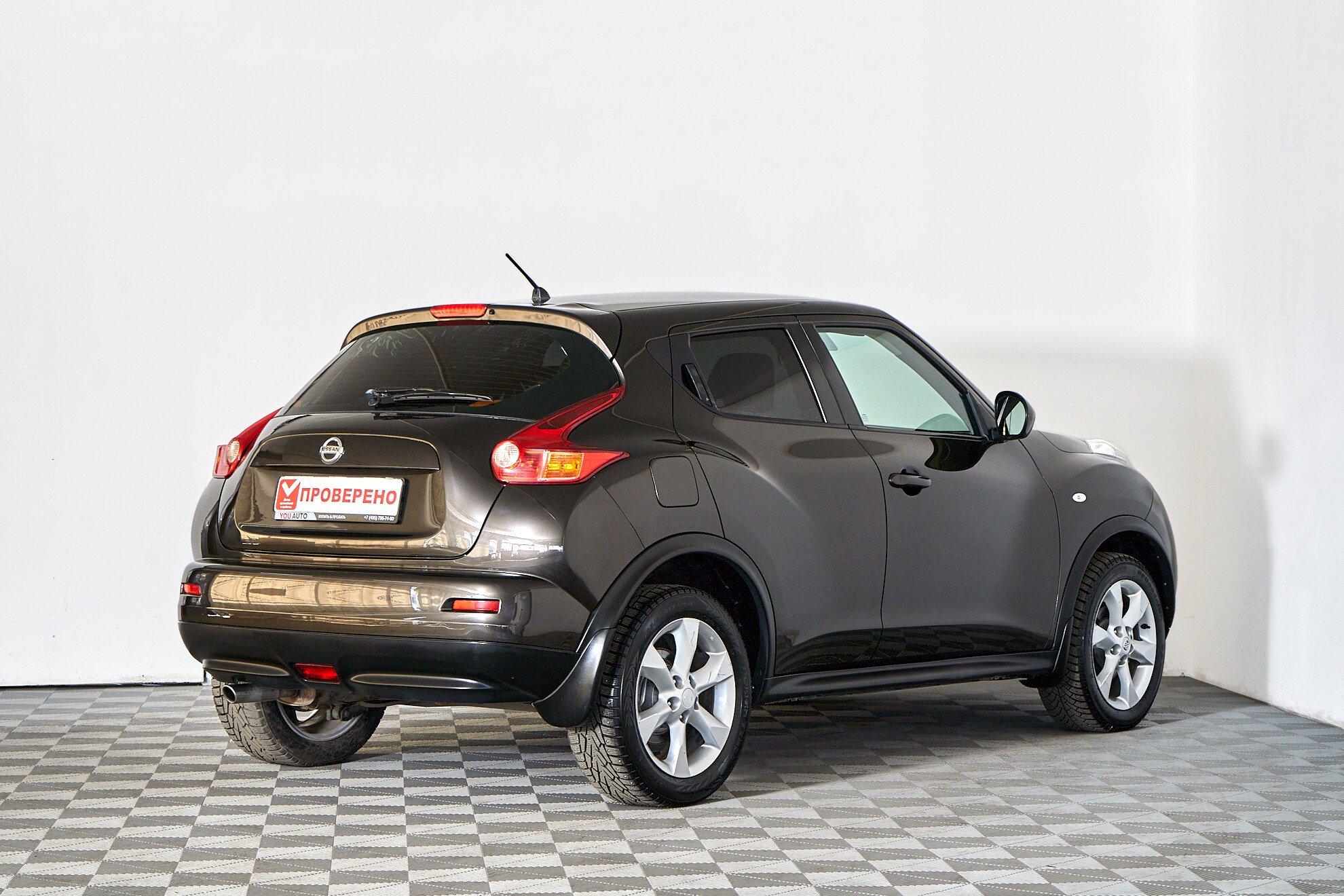 Nissan Juke 2012, коричневый