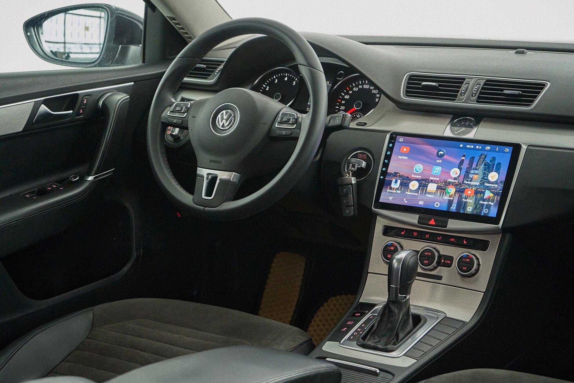 Volkswagen Passat 2013, черный