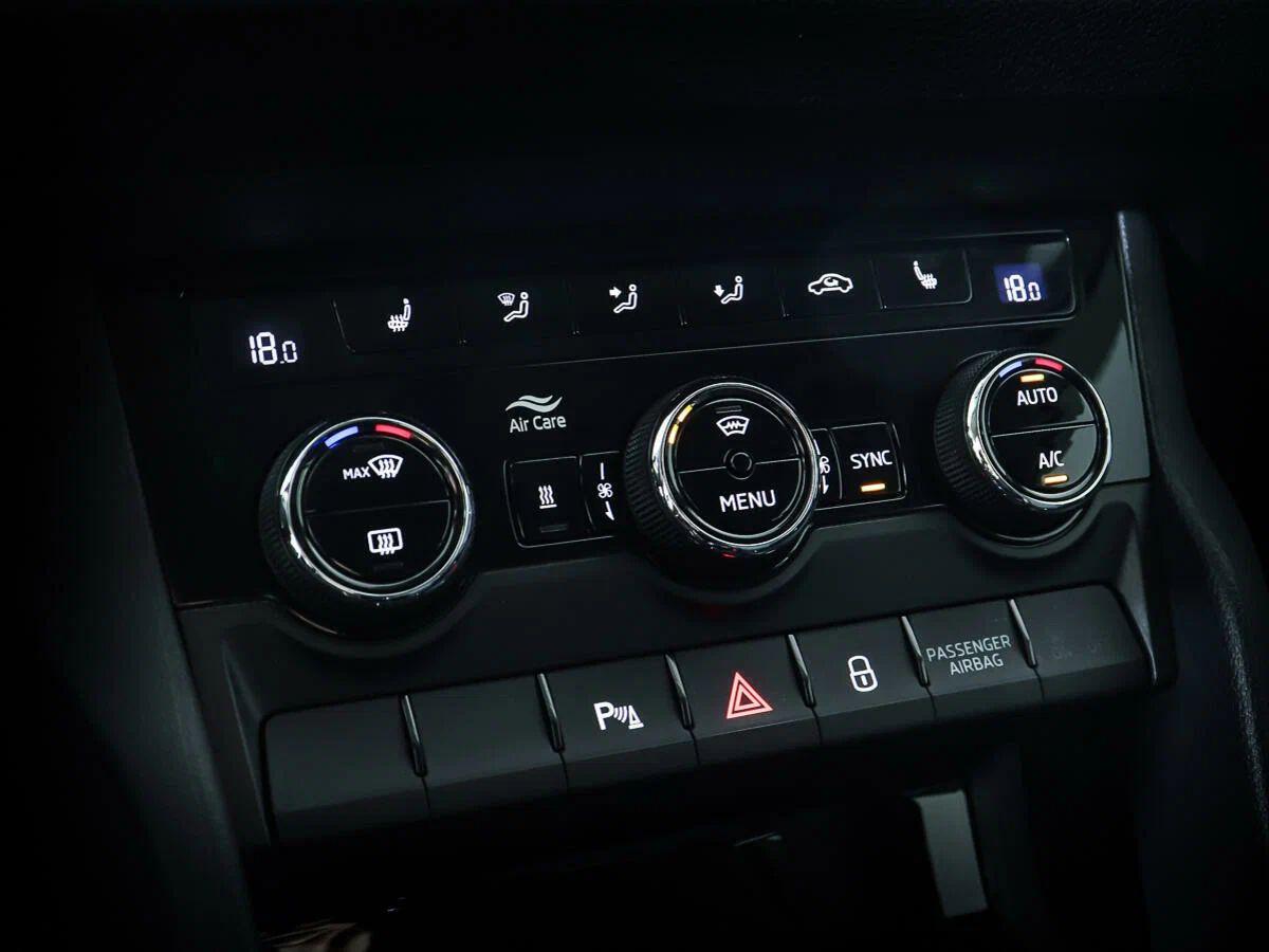 Skoda Kodiaq 2021, зеленый