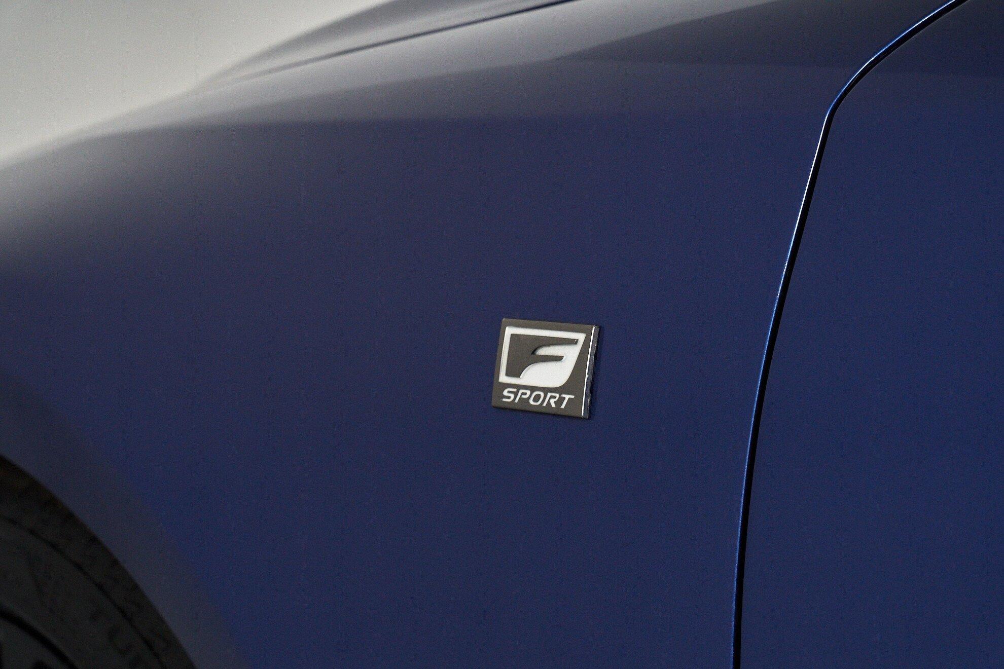 Lexus IS 2014, синий