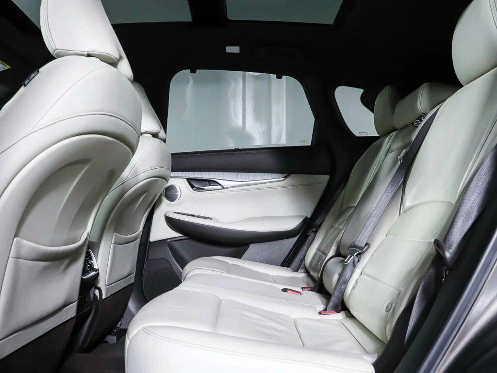 Infiniti QX50 2021, коричневый