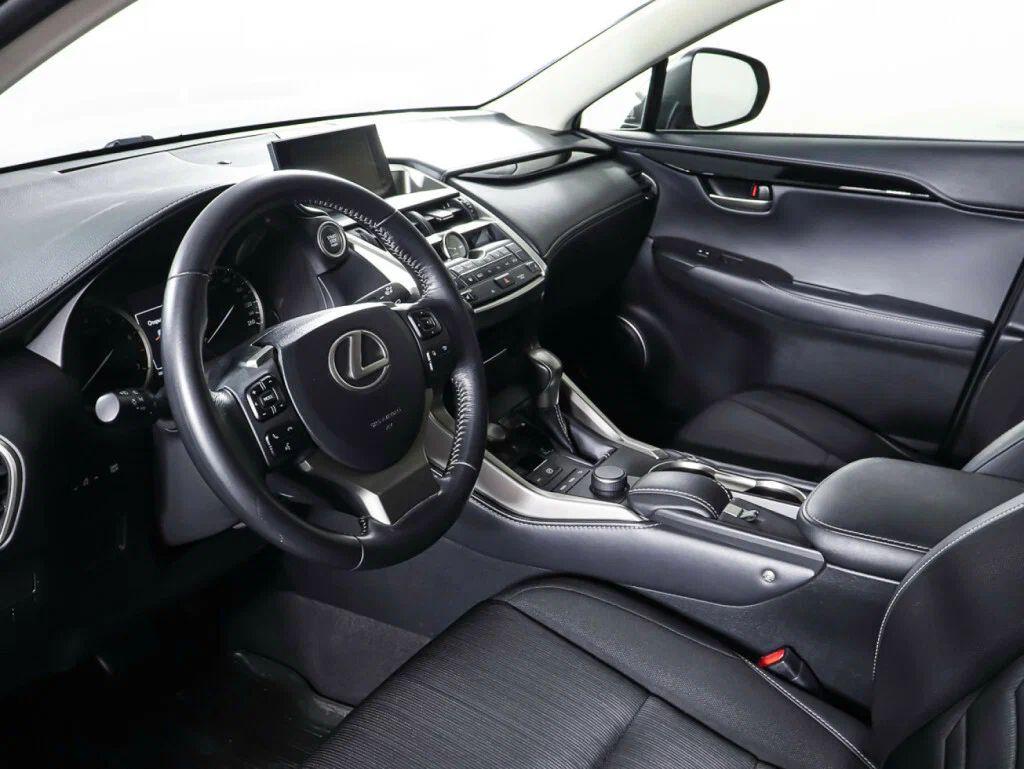 Lexus NX 2017, серый