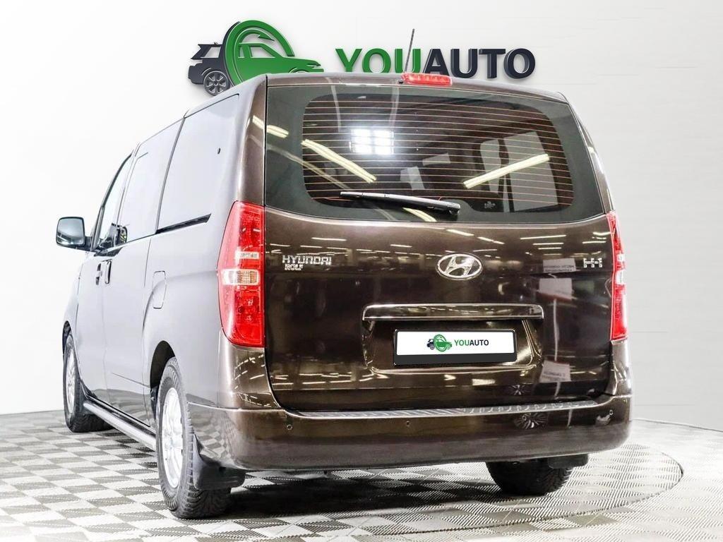 Hyundai H-1 2013, коричневый