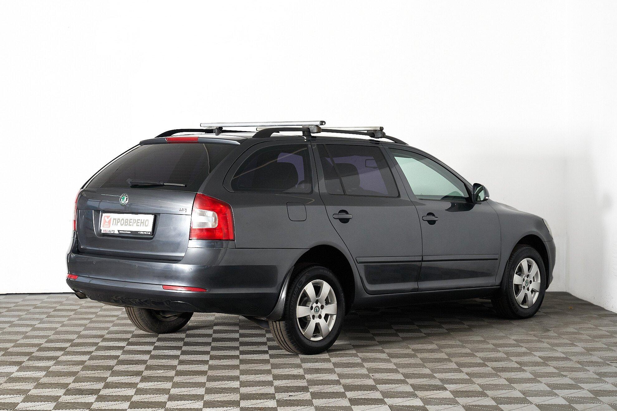 Skoda Octavia 2012, серый