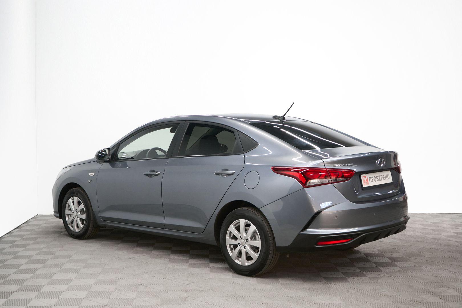 Hyundai Solaris 2021, серый