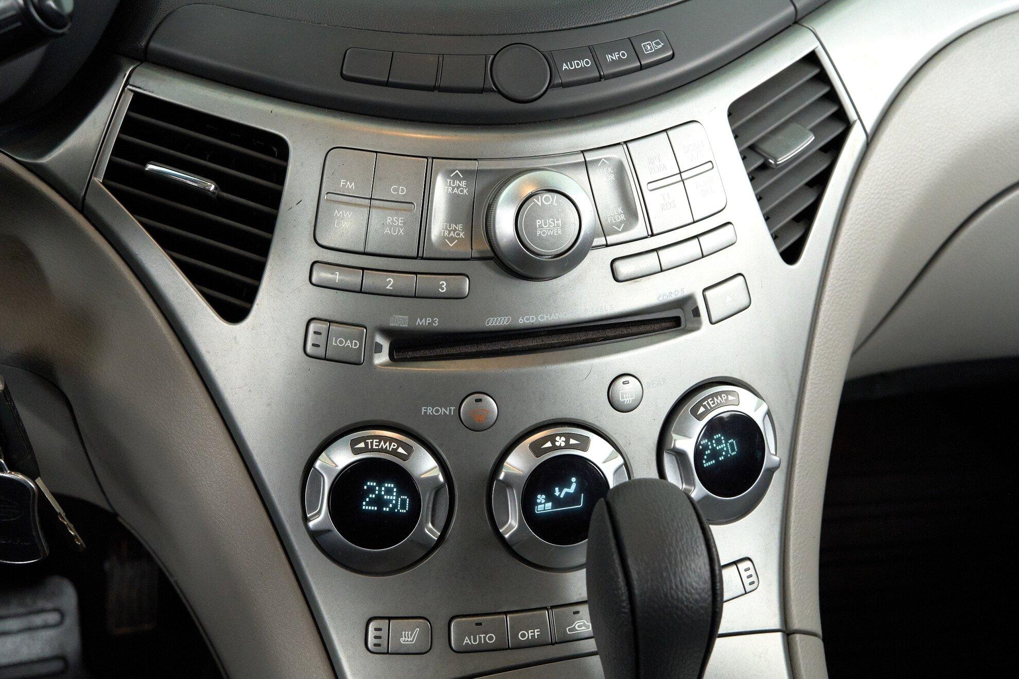 Subaru Tribeca 2011, серый