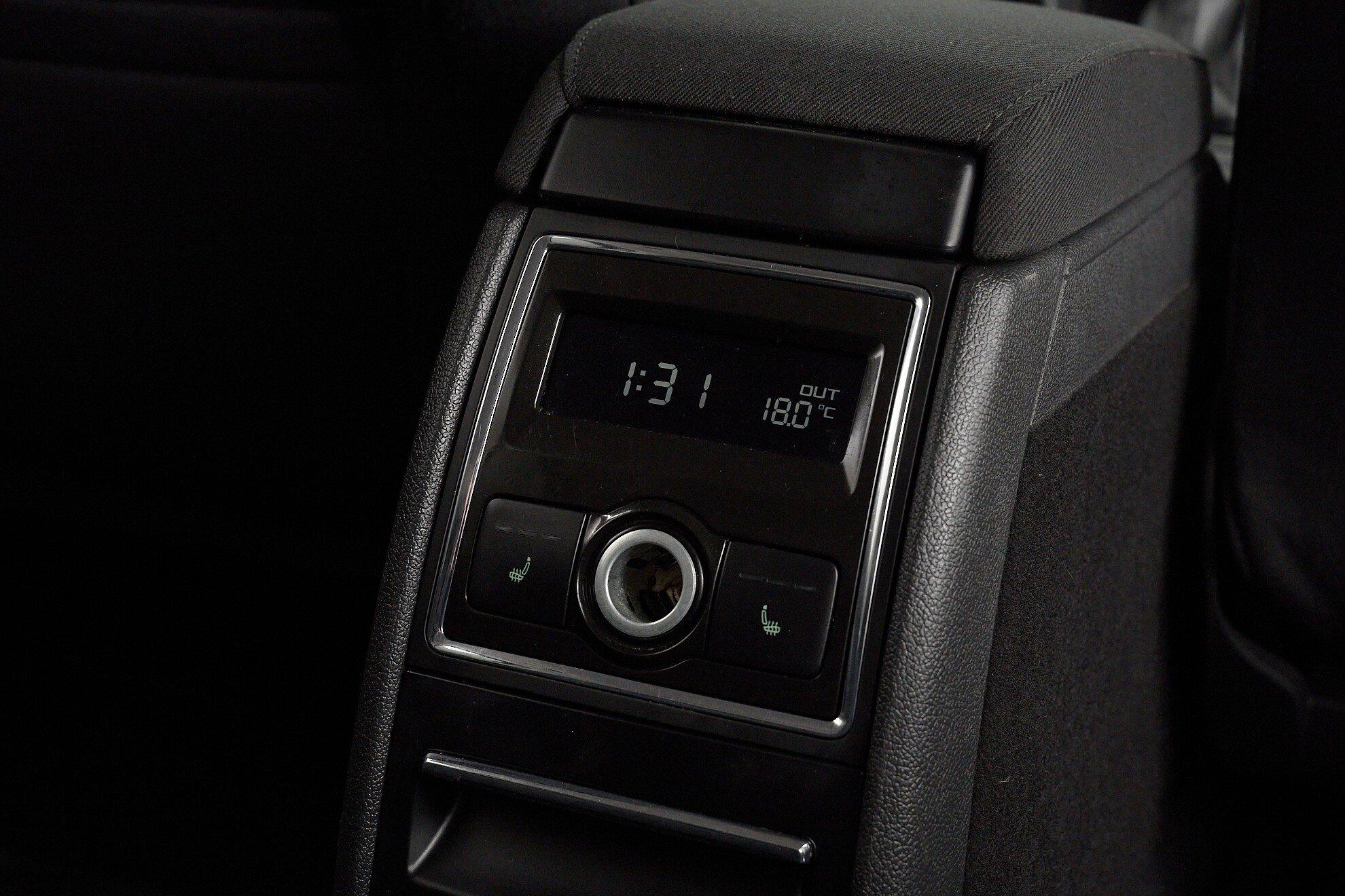 Skoda Superb 2013, белый