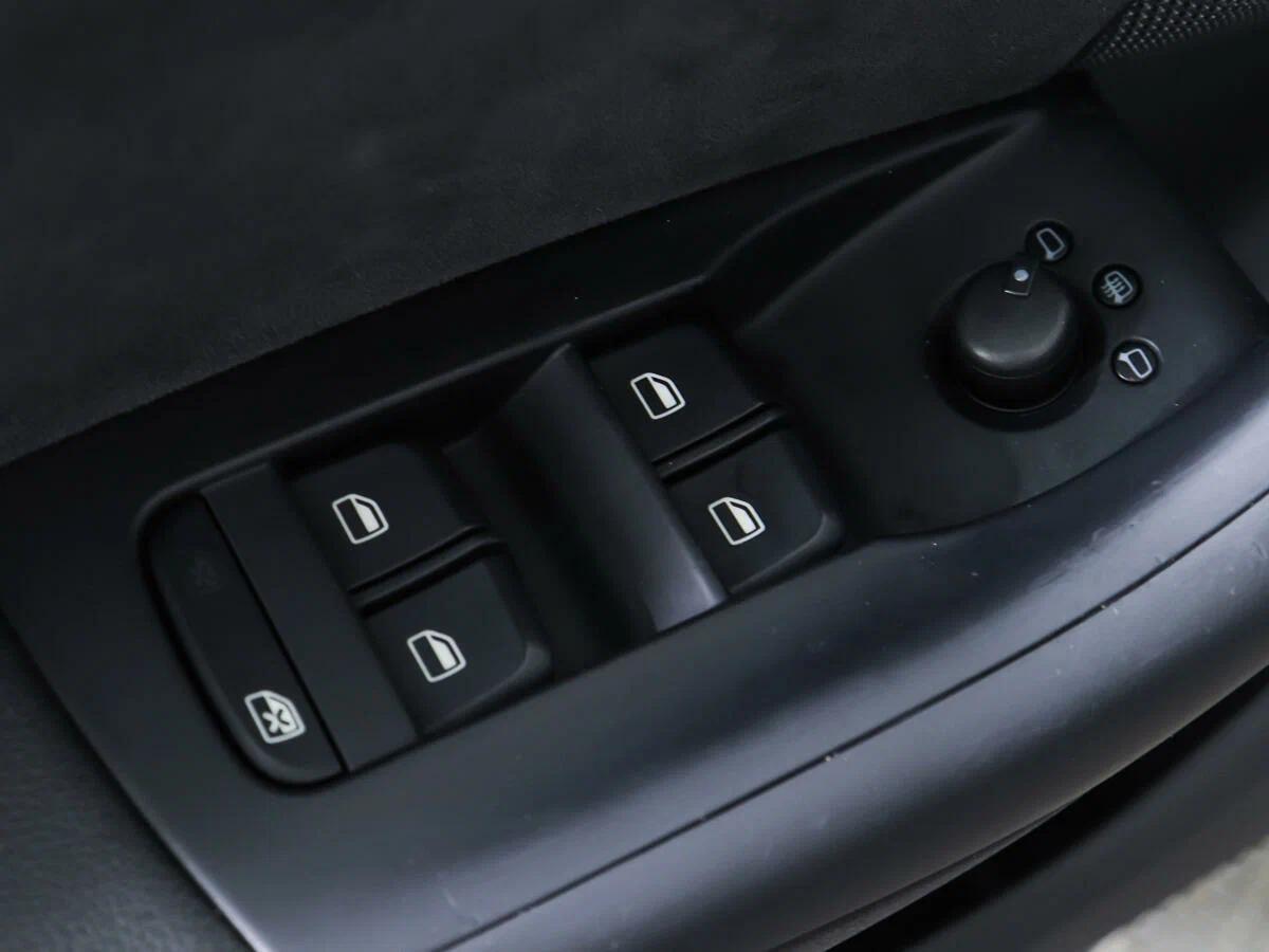 Audi Q3 2014, коричневый