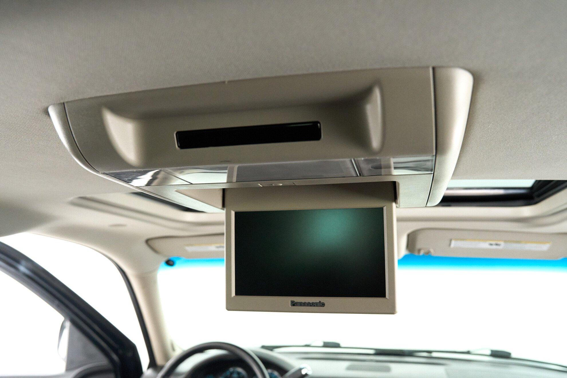 Chevrolet Tahoe 2013, черный